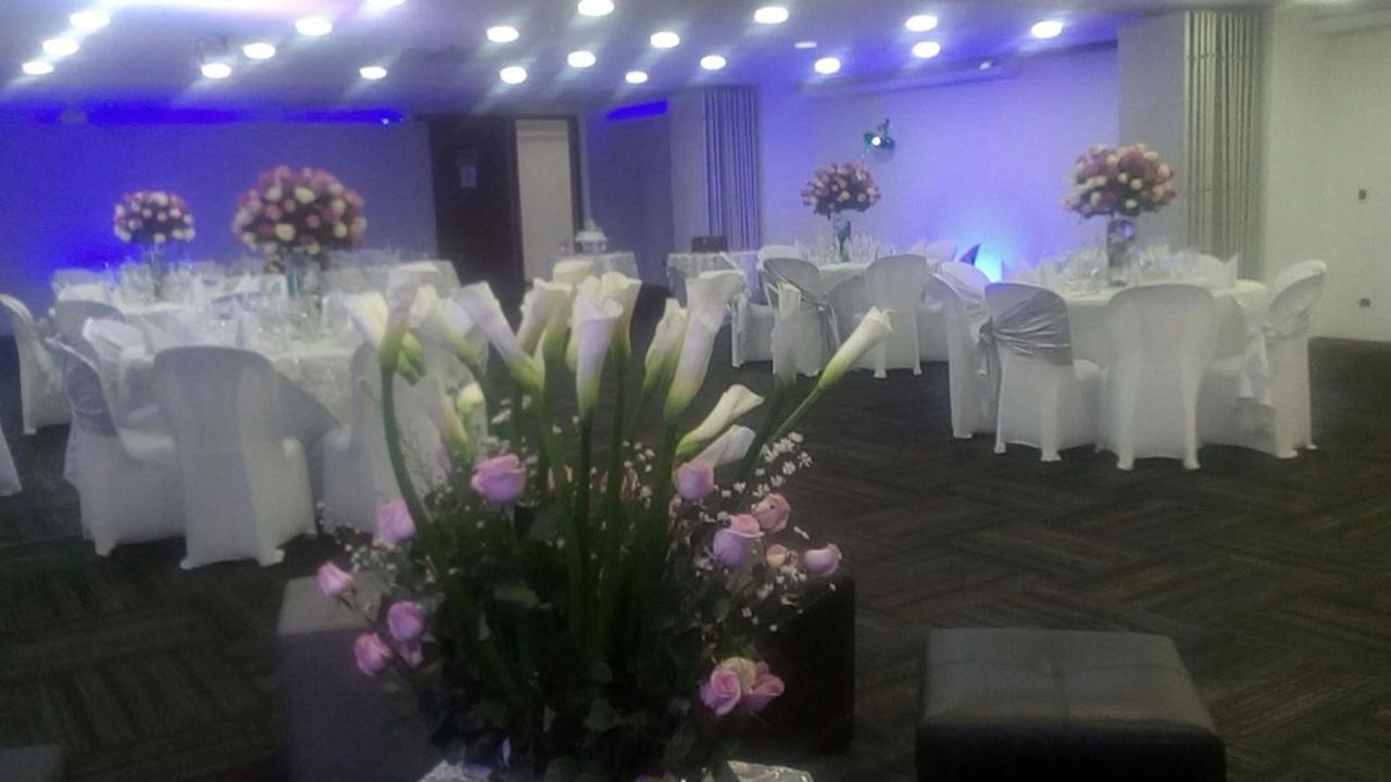 Aw Hotel Plaza Miranda Bogota Buitenkant foto
