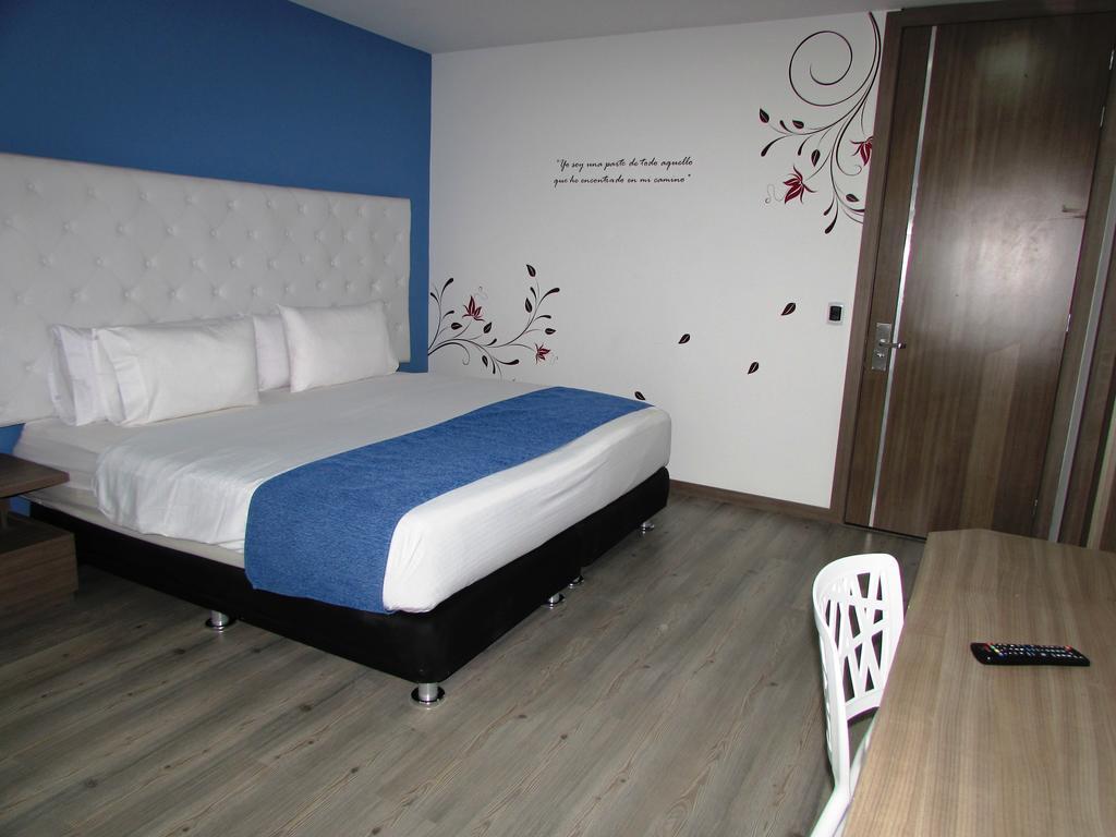 Aw Hotel Plaza Miranda Bogota Kamer foto