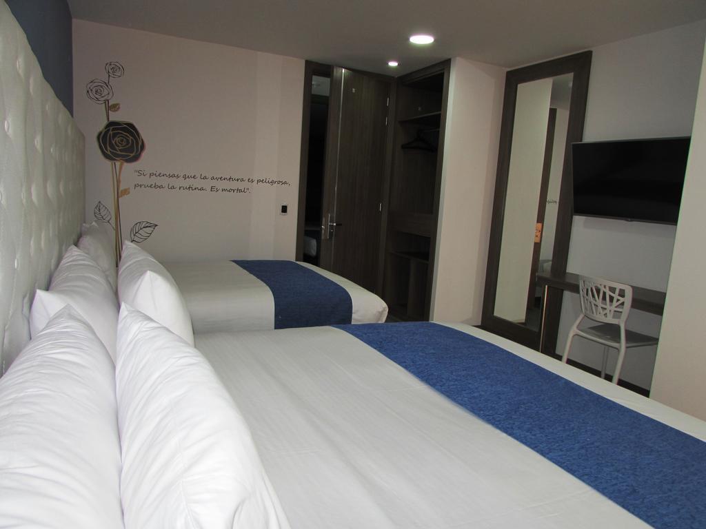 Aw Hotel Plaza Miranda Bogota Buitenkant foto