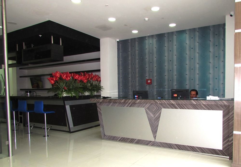 Aw Hotel Plaza Miranda Bogota Buitenkant foto