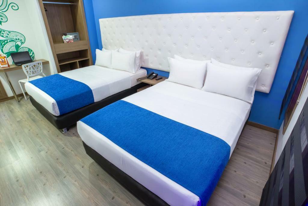 Aw Hotel Plaza Miranda Bogota Buitenkant foto